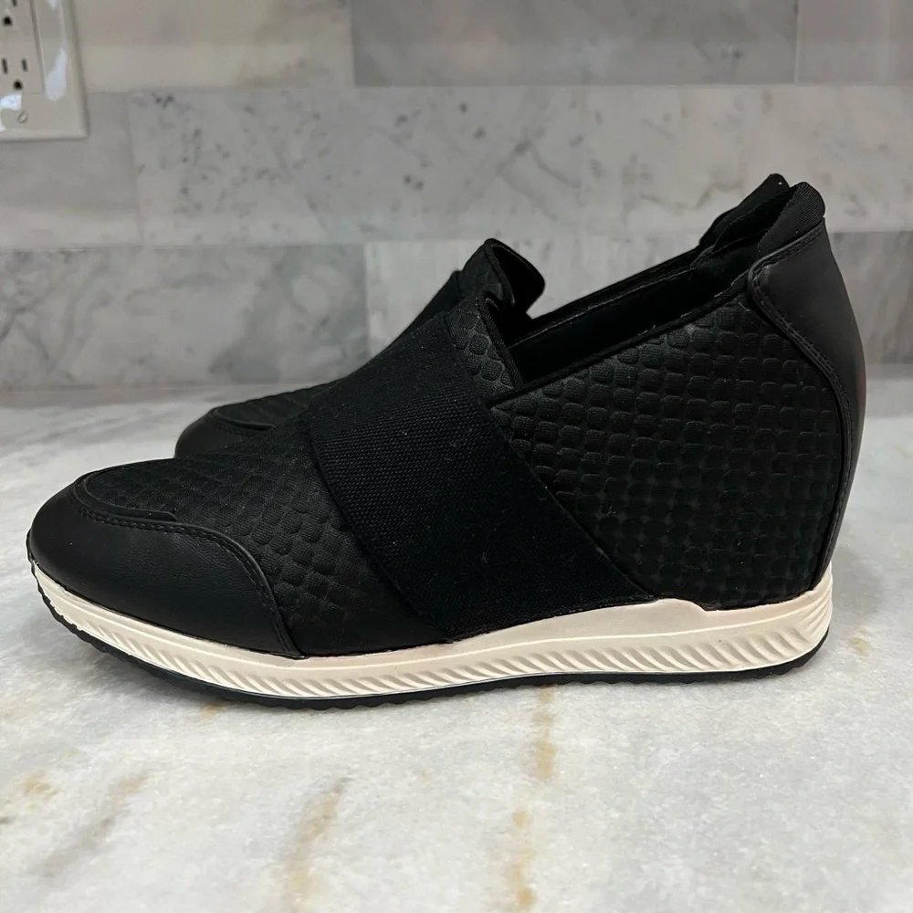 Baretraps Jamese Black Wedge Slip On Sneaker - Picture 4 of 10